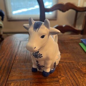 Vintage Delft Blue style ceramic cow creamer